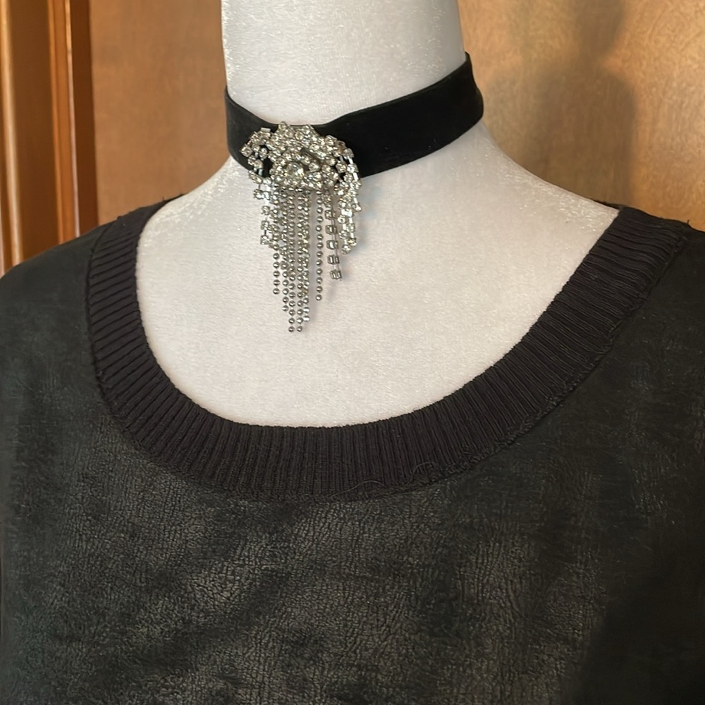 Faux Suede Black Sweater by Express - Picture 3 of 15
